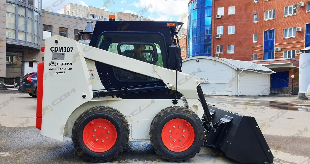 Lonking CDM307 - Мини-погрузчик (с бортовым поворотом): фото 4 Lonking CDM307 - Мини-погрузчик (с бортовым поворотом): фото 4