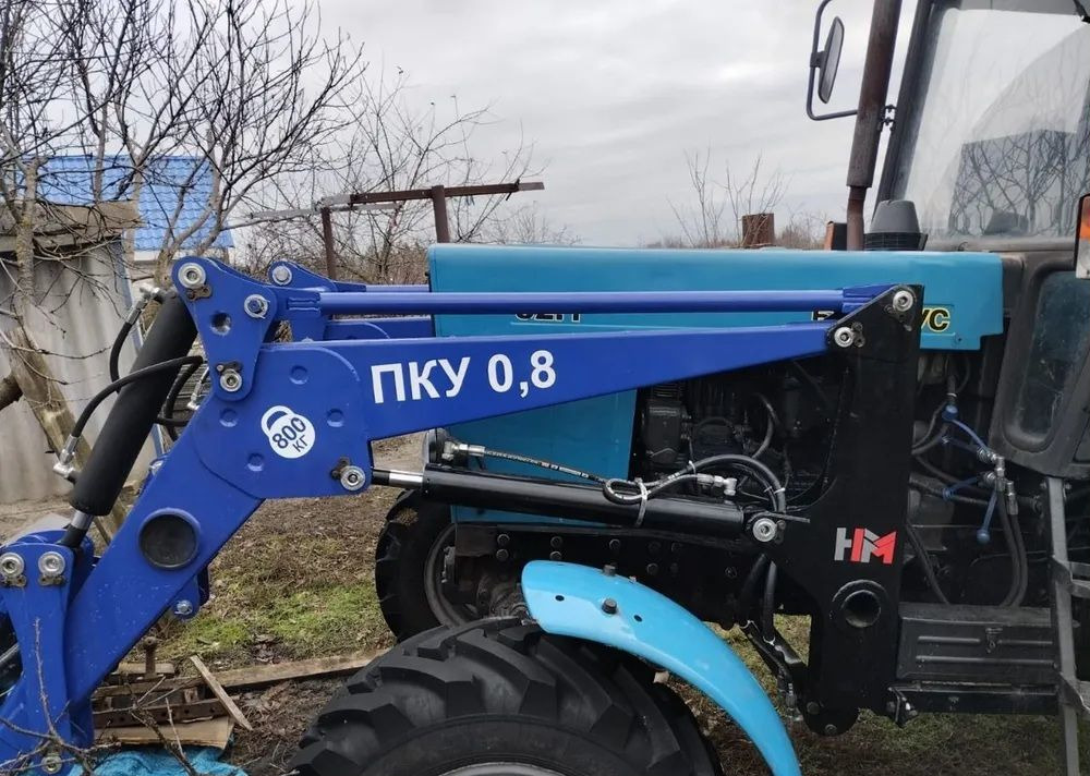 Агромаш-комплект ПКУ-0.8 - Фронтальный погрузчик для трактора: фото 2 Агромаш-комплект ПКУ-0.8 - Фронтальный погрузчик для трактора: фото 2