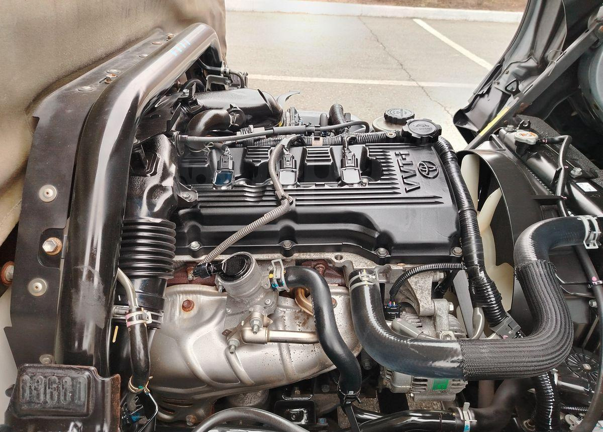 Тентованный грузовик Toyota Dyna: фото 22 Тентованный грузовик Toyota Dyna: фото 22