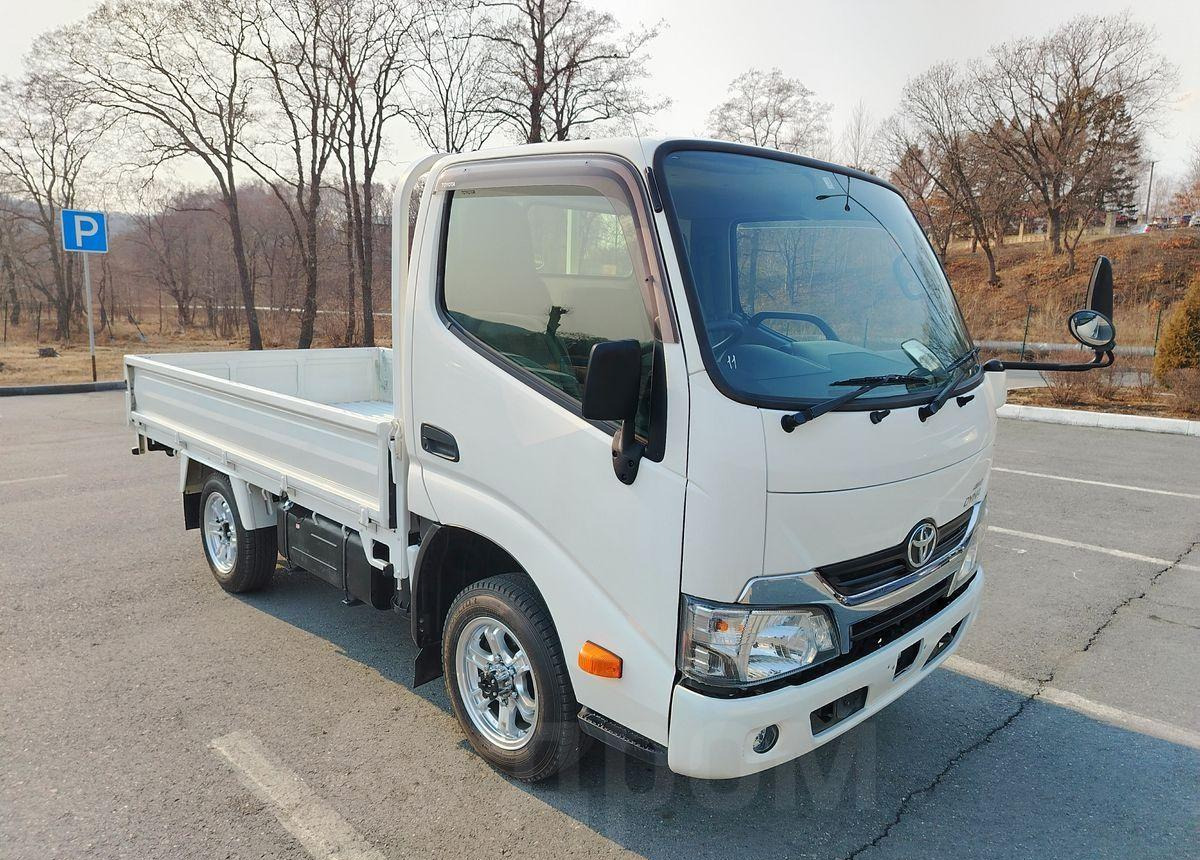 Toyota Dyna - Бортовой грузовик/ Платформа: фото 2 Toyota Dyna - Бортовой грузовик/ Платформа: фото 2