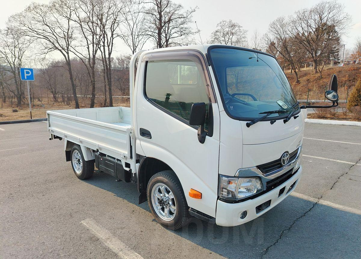 Toyota Dyna - Бортовой грузовик/ Платформа: фото 1 Toyota Dyna - Бортовой грузовик/ Платформа: фото 1