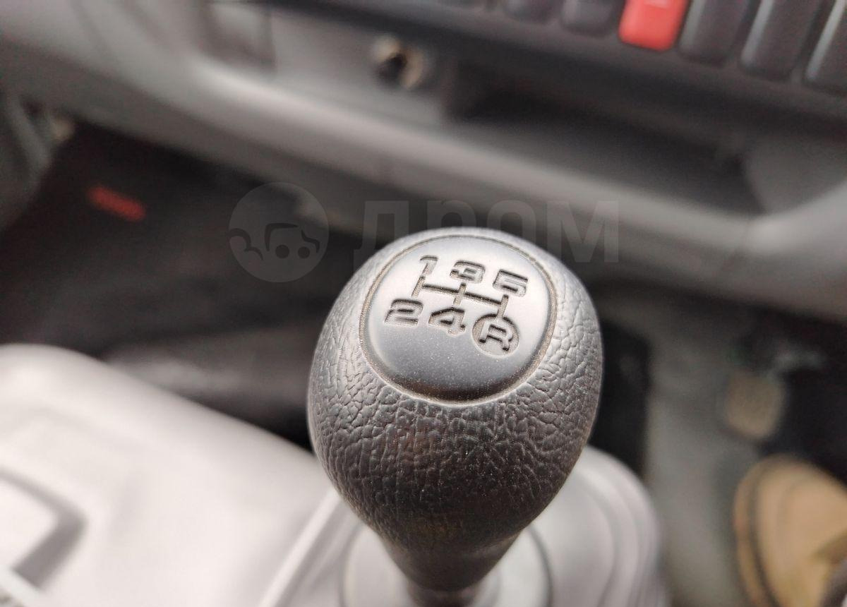 Тентованный грузовик Toyota Dyna: фото 15 Тентованный грузовик Toyota Dyna: фото 15