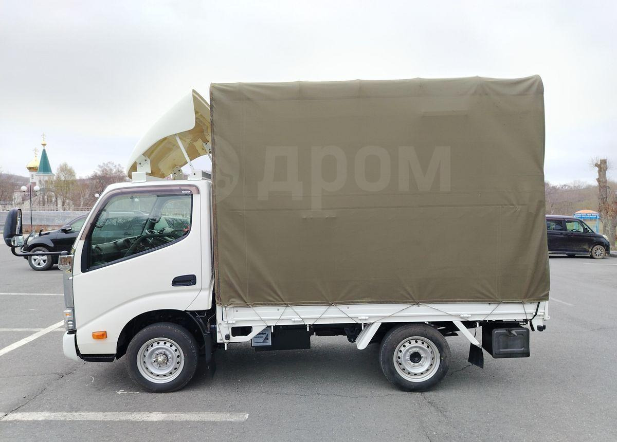 Тентованный грузовик Toyota Dyna: фото 6 Тентованный грузовик Toyota Dyna: фото 6