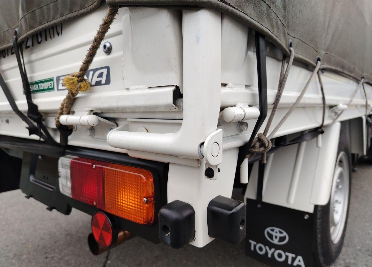Тентованный грузовик Toyota Dyna: фото 29 Тентованный грузовик Toyota Dyna: фото 29