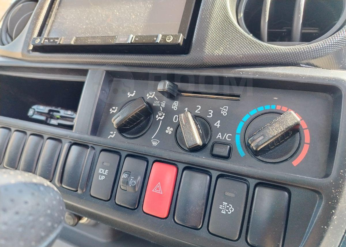 Бортовой грузовик/ Платформа Toyota ToyoAce: фото 40