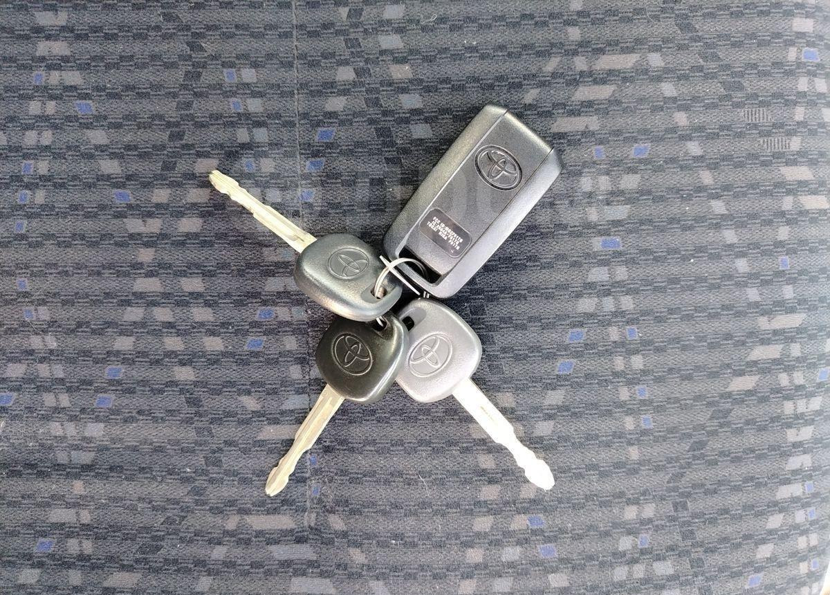 Бортовой грузовик/ Платформа Toyota ToyoAce: фото 16