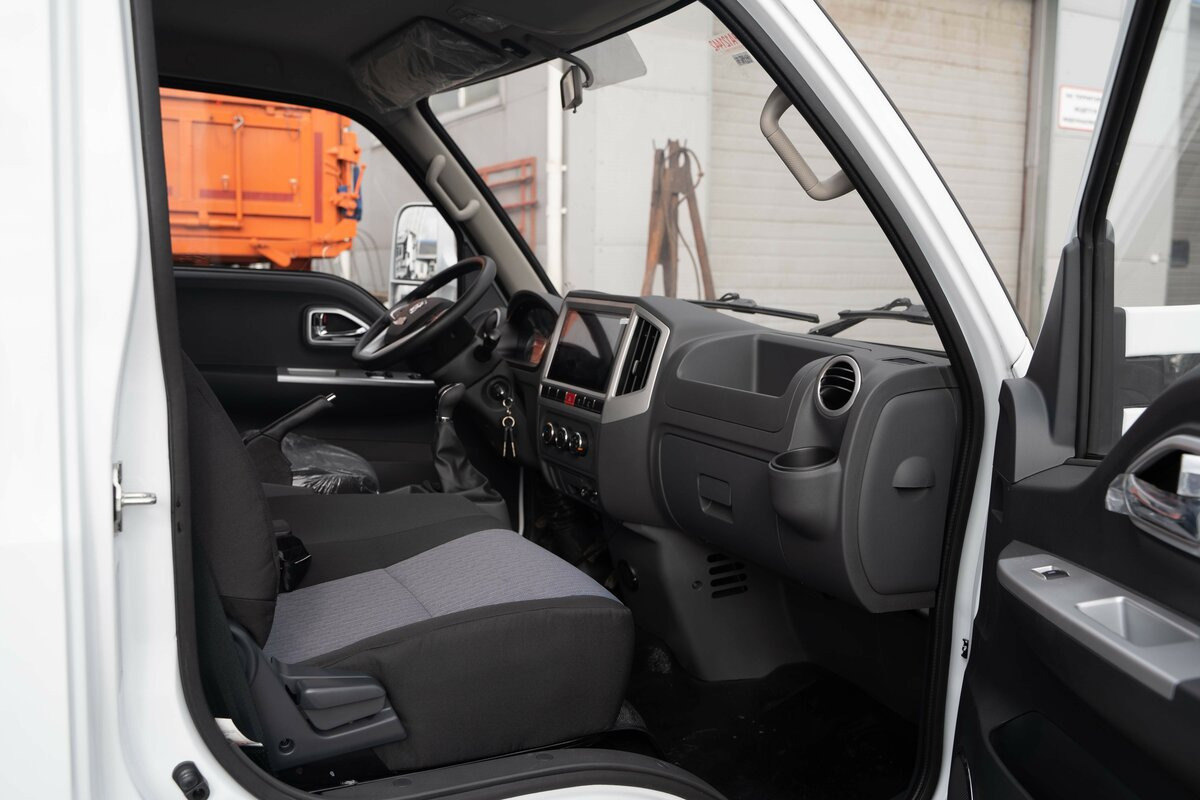 Новый Изотермический грузовик Dongfeng Q35L: фото 7