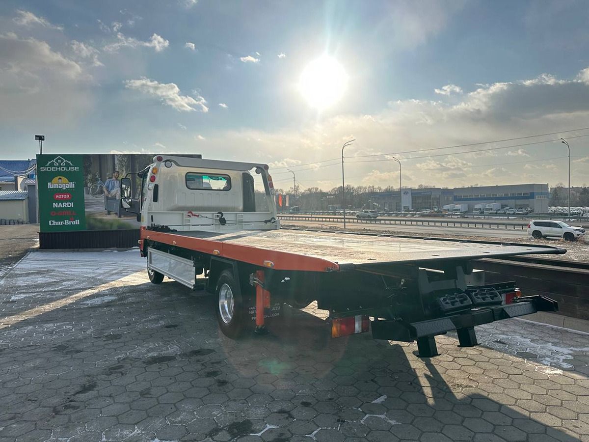 Эвакуатор Эвакуаторная платформа 4.5 т на шасси Isuzu Elf: фото 10 Эвакуатор Эвакуаторная платформа 4.5 т на шасси Isuzu Elf: фото 10