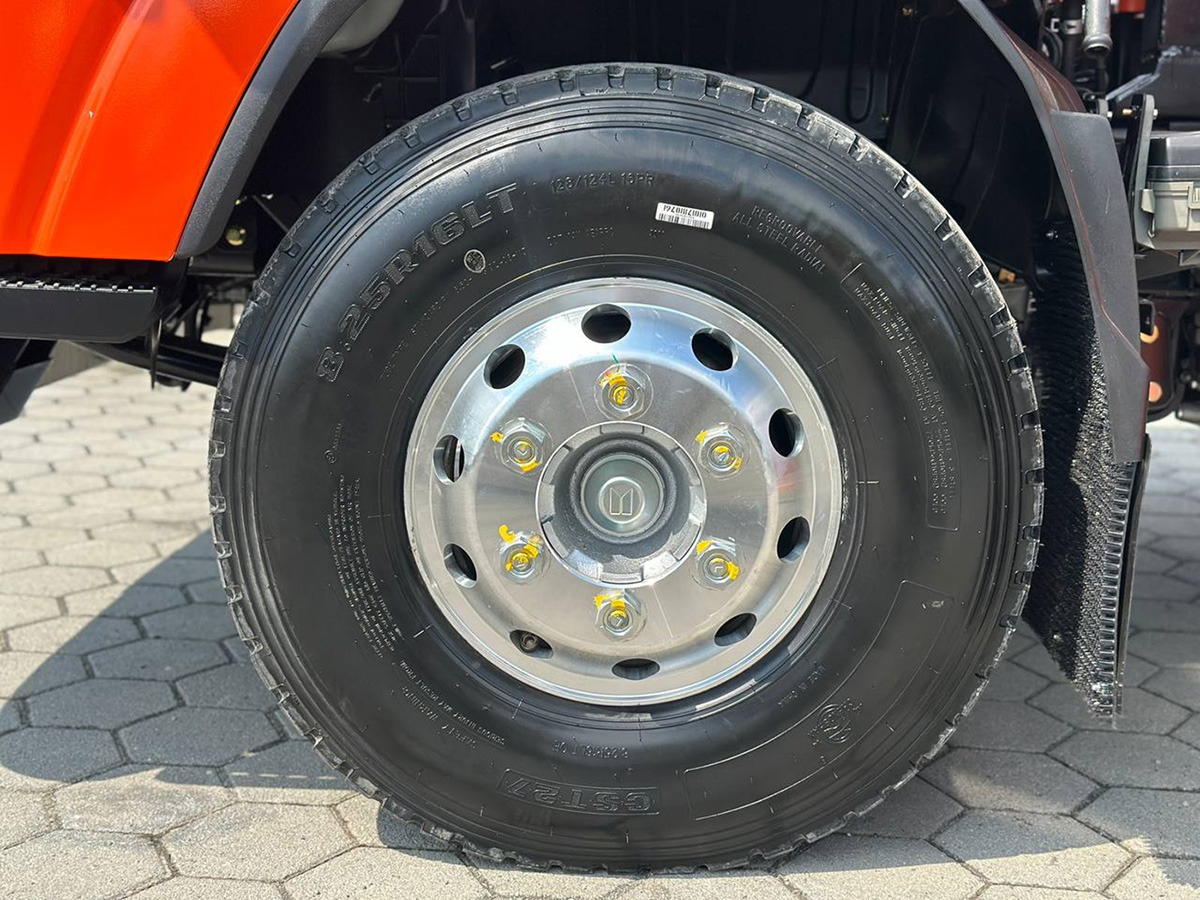Эвакуатор Эвакуаторная платформа 4.5 т с КМУ 3.2 т на шасси Isuzu Elf: фото 36