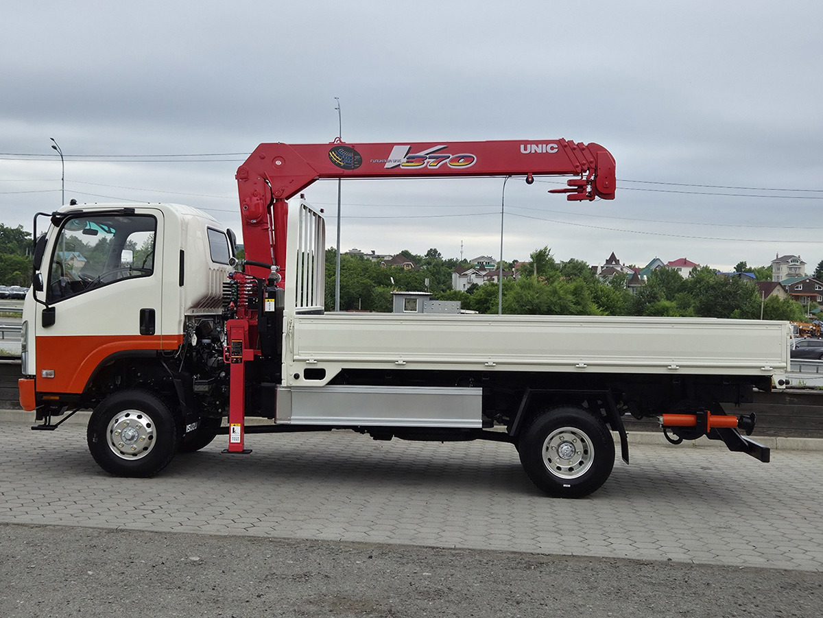 ISUZU ELF бортовой с КМУ UNIC - Бортовой грузовик/ Платформа, Автоманипулятор: фото 3 ISUZU ELF бортовой с КМУ UNIC - Бортовой грузовик/ Платформа, Автоманипулятор: фото 3