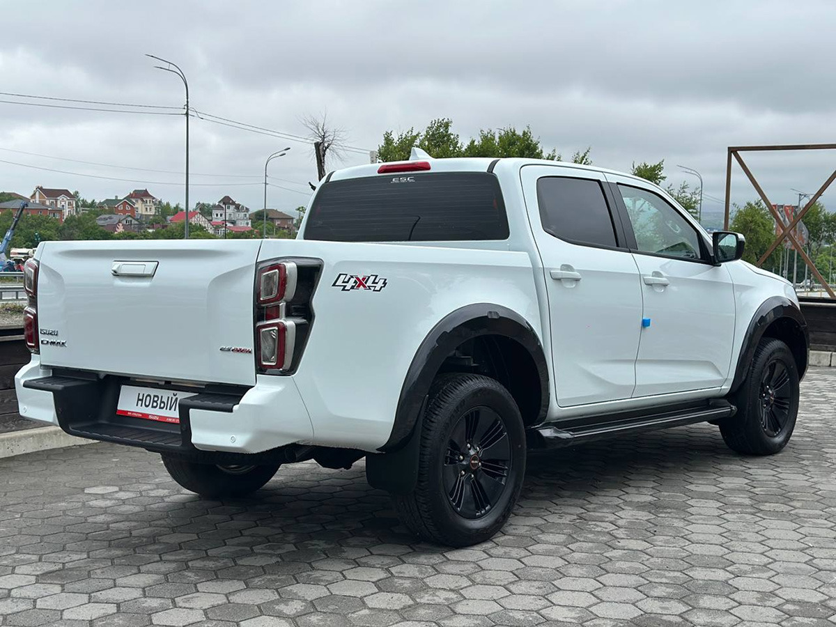 Пикап Isuzu D-MAX V-CROSS 2.5 TD: фото 6