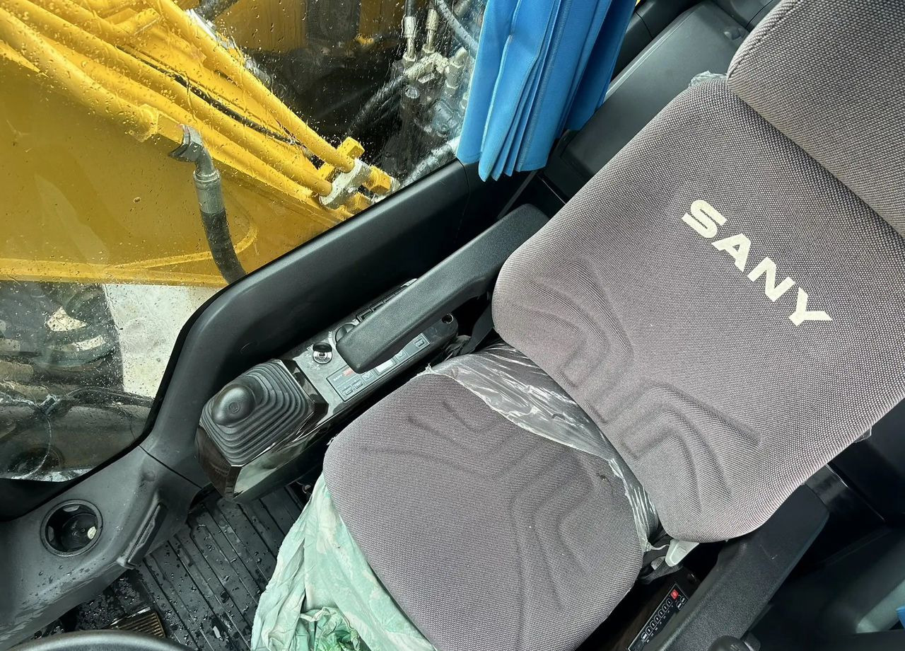 Колёсный экскаватор SANY SY155W: фото 10 Колёсный экскаватор SANY SY155W: фото 10