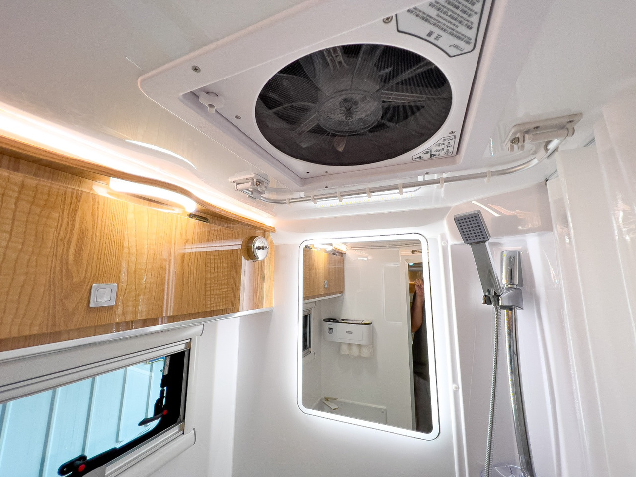 Новый Полуинтегрированный автодом IVECO Daily: фото 20 Новый Полуинтегрированный автодом IVECO Daily: фото 20