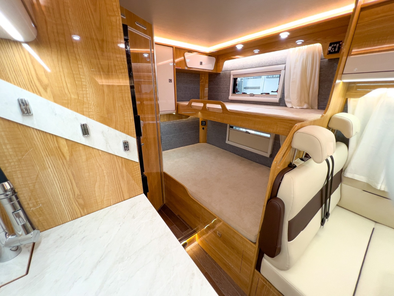 Новый Полуинтегрированный автодом IVECO Daily: фото 8 Новый Полуинтегрированный автодом IVECO Daily: фото 8