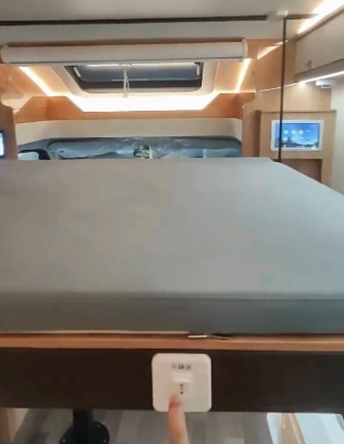 Новый Полуинтегрированный автодом IVECO Daily: фото 15 Новый Полуинтегрированный автодом IVECO Daily: фото 15