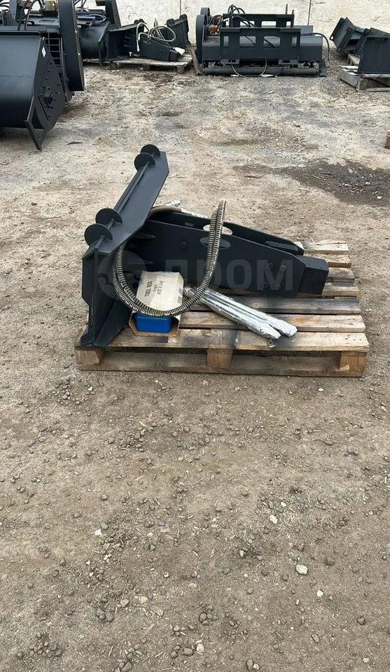 Гидромолот ST-4 для мини-погрузчика, мини-экскаватора - Гидромолот для Строительной техники: фото 2 Гидромолот ST-4 для мини-погрузчика, мини-экскаватора - Гидромолот для Строительной техники: фото 2