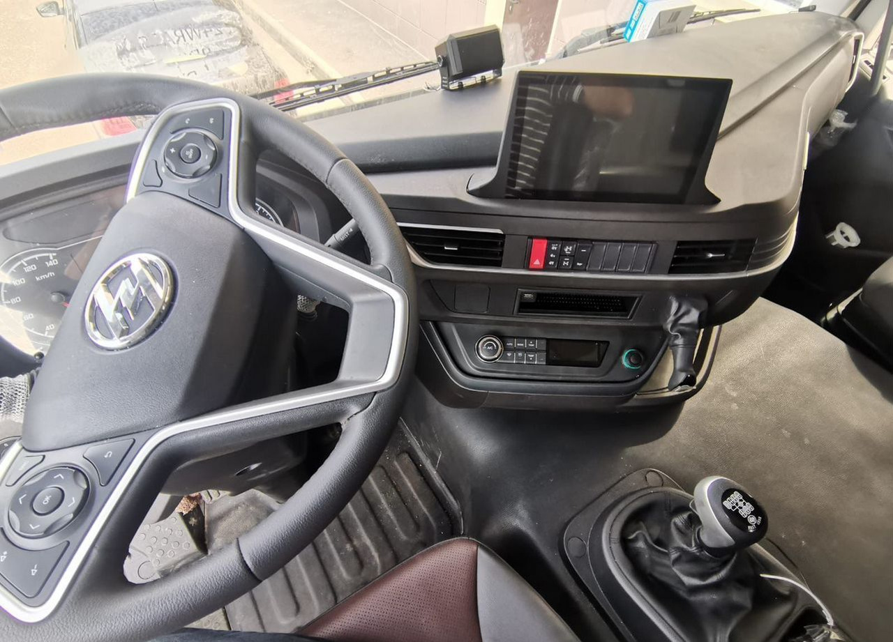 IVECO-Hongyan 8x4 - Автобетоносмеситель: фото 3 IVECO-Hongyan 8x4 - Автобетоносмеситель: фото 3