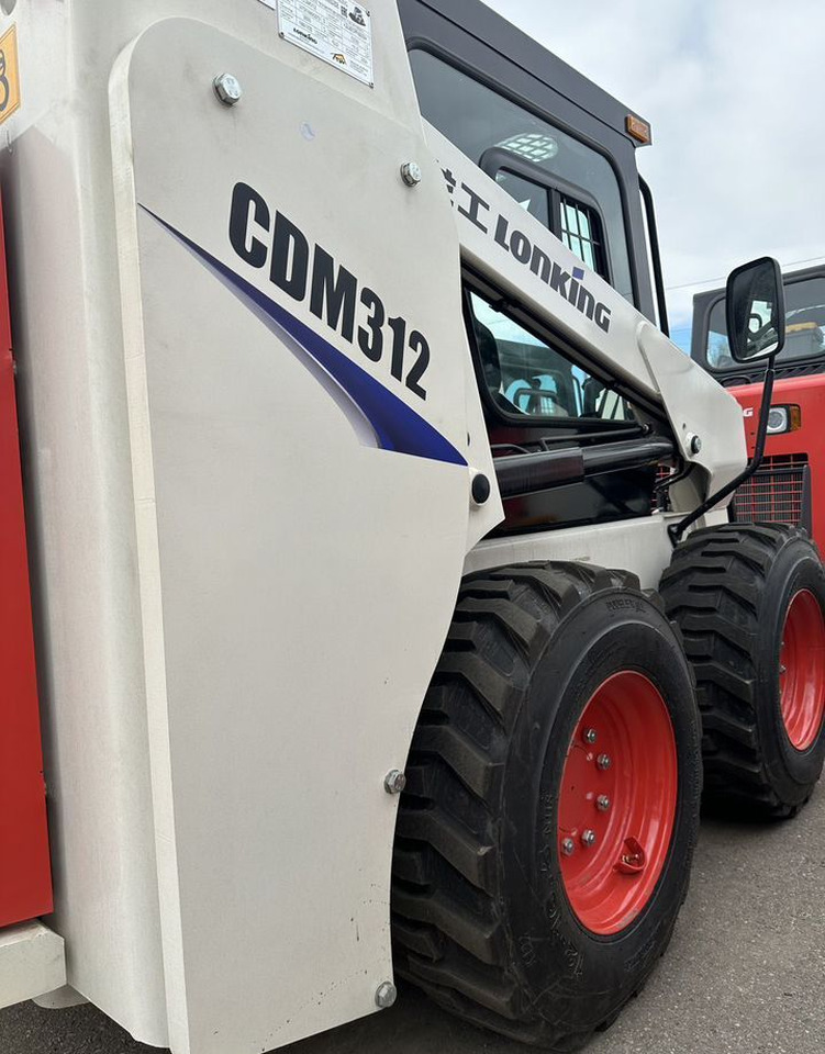 Lonking CDM312 - Мини-погрузчик (с бортовым поворотом): фото 2 Lonking CDM312 - Мини-погрузчик (с бортовым поворотом): фото 2