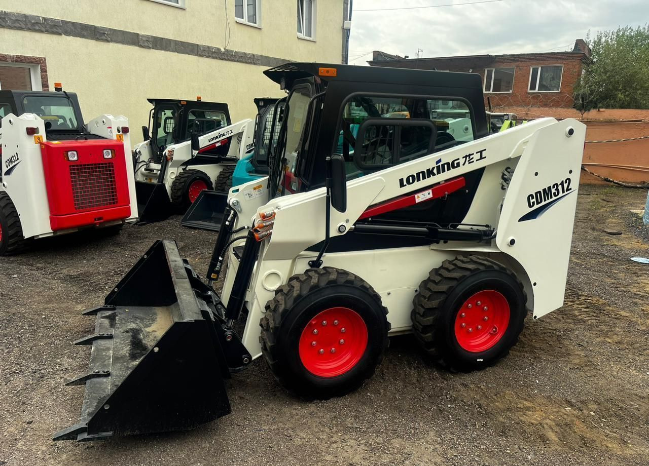Lonking CDM312 - Мини-погрузчик (с бортовым поворотом): фото 1 Lonking CDM312 - Мини-погрузчик (с бортовым поворотом): фото 1