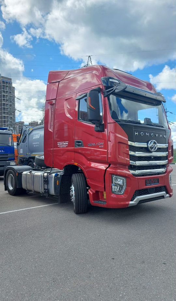 IVECO-Hongyan CQ4186 - Тягач: фото 3 IVECO-Hongyan CQ4186 - Тягач: фото 3