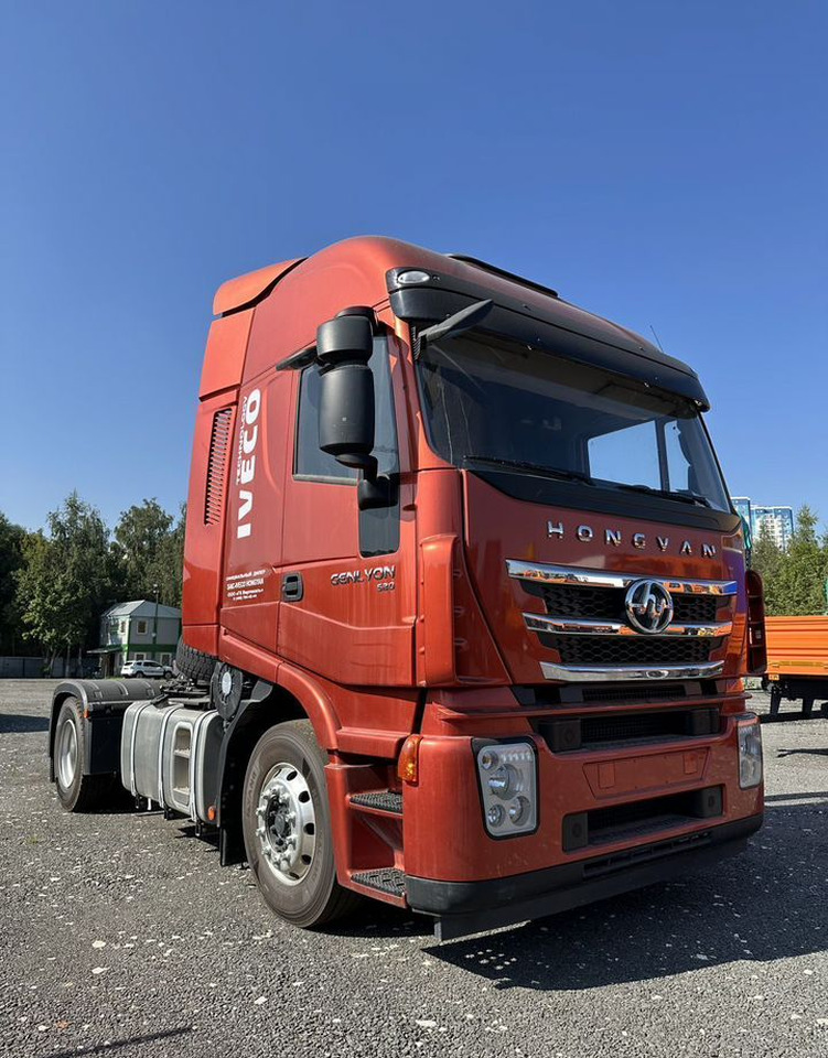 IVECO-Hongyan CQ4186 - Тягач: фото 2 IVECO-Hongyan CQ4186 - Тягач: фото 2