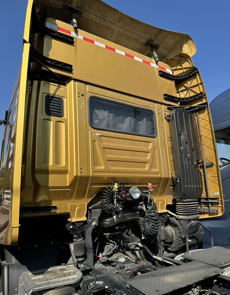 IVECO-Hongyan CQ4266 - Тягач: фото 4 IVECO-Hongyan CQ4266 - Тягач: фото 4