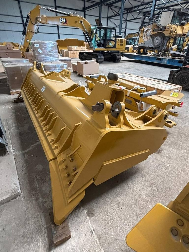 CATERPILLAR CAT D-8 GC - Бульдозер: фото 4 CATERPILLAR CAT D-8 GC - Бульдозер: фото 4