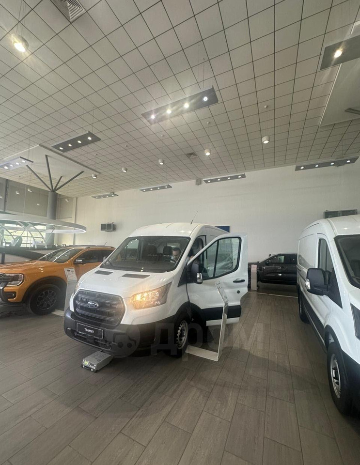 Ford Transit 350M - Цельнометаллический фургон: фото 2 Ford Transit 350M - Цельнометаллический фургон: фото 2