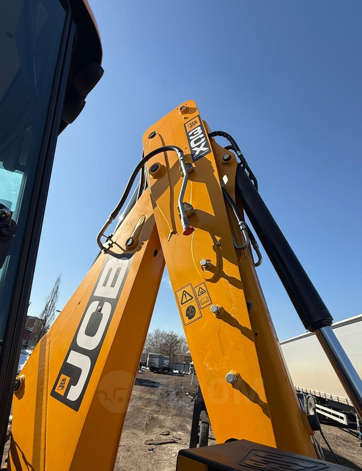 Новый Экскаватор-погрузчик JCB 3CX: фото 7 Новый Экскаватор-погрузчик JCB 3CX: фото 7
