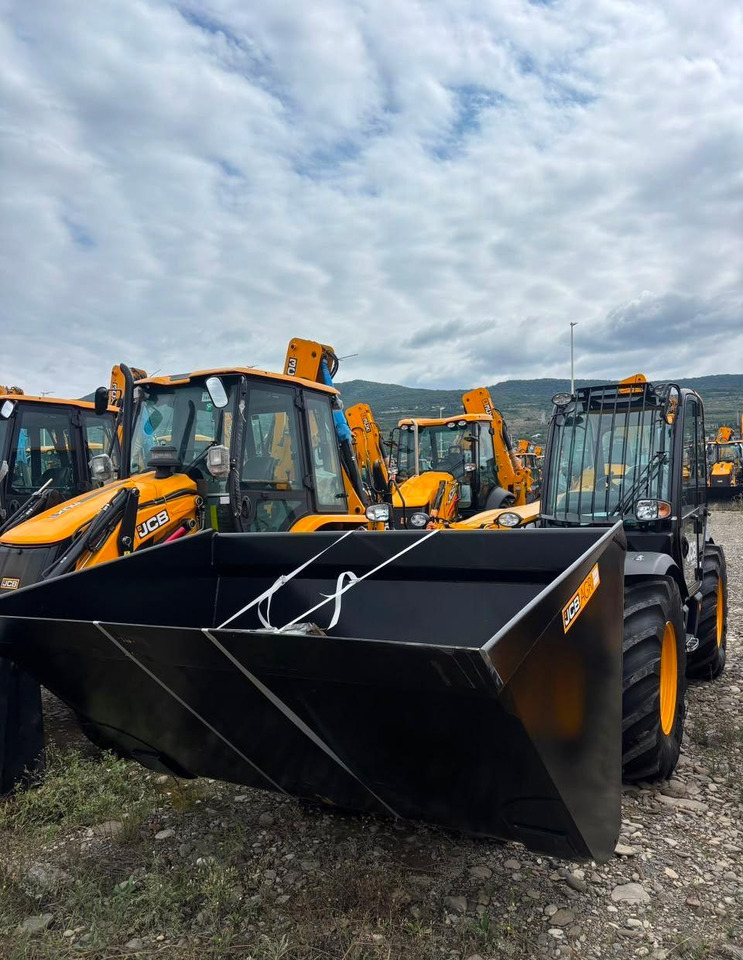 Новый Телескопический погрузчик JCB 541-70: фото 9 Новый Телескопический погрузчик JCB 541-70: фото 9