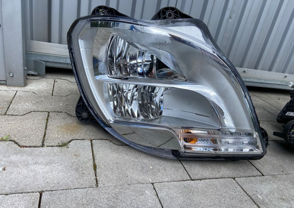 Lampy LED DAF XF 106 euro 6 komplet reflektory - Свет/ Освещение для Грузовиков: фото 2 Lampy LED DAF XF 106 euro 6 komplet reflektory - Свет/ Освещение для Грузовиков: фото 2