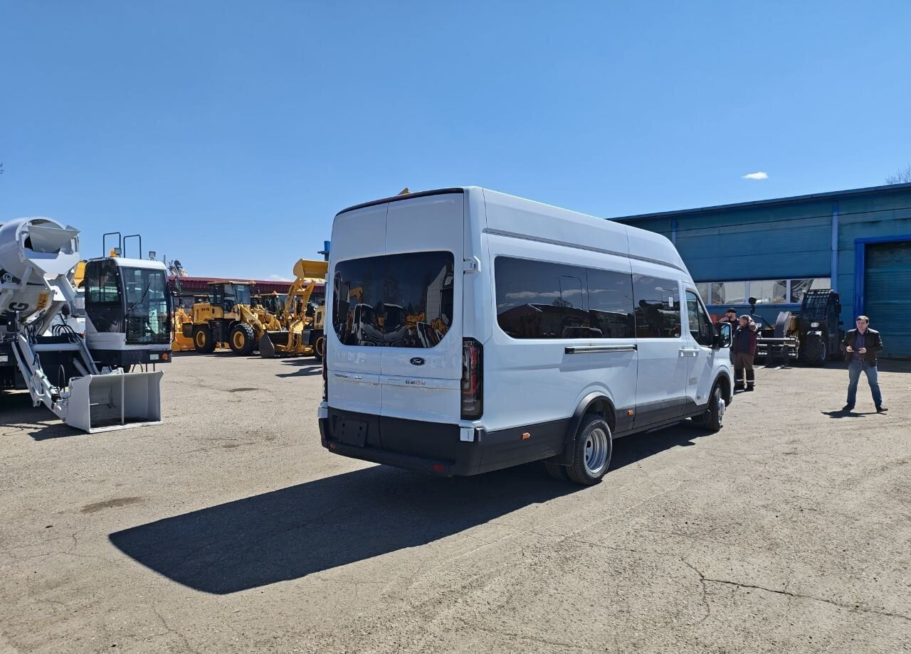 Новый Микроавтобус, Пассажирский фургон Ford Transit: фото 6