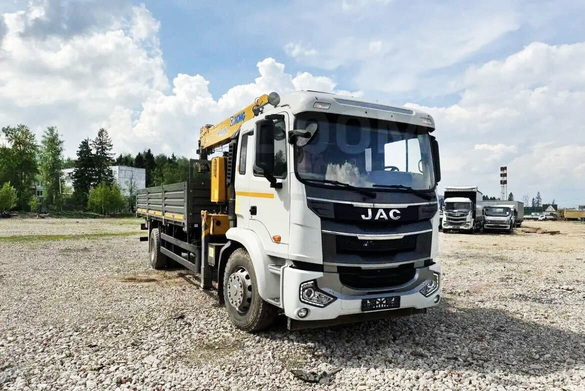 JAC N200 - Бортовой грузовик/ Платформа, Автоманипулятор: фото 1 JAC N200 - Бортовой грузовик/ Платформа, Автоманипулятор: фото 1