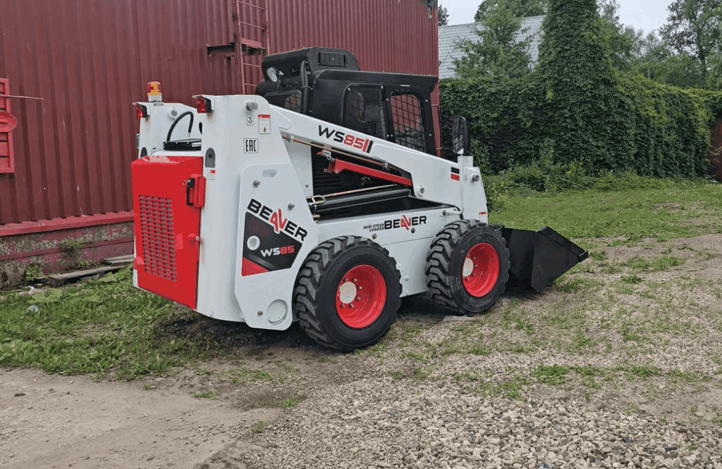 Новый Мини-погрузчик (с бортовым поворотом) BEAVER ws 85: фото 6 Новый Мини-погрузчик (с бортовым поворотом) BEAVER ws 85: фото 6