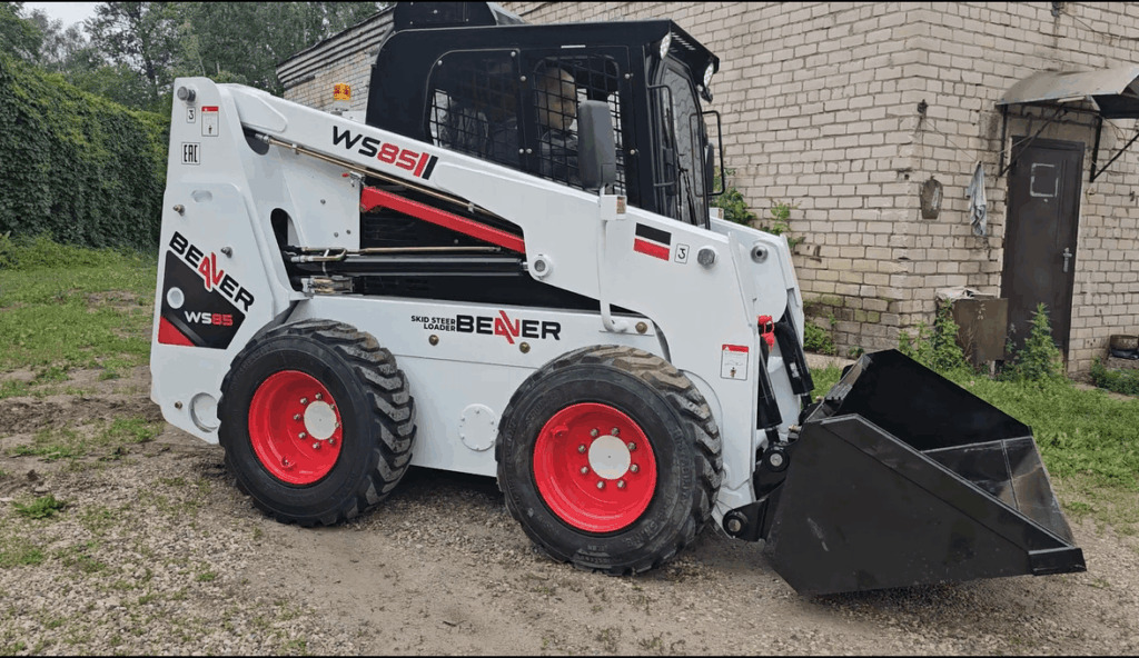 Новый Мини-погрузчик (с бортовым поворотом) BEAVER ws 85: фото 7 Новый Мини-погрузчик (с бортовым поворотом) BEAVER ws 85: фото 7