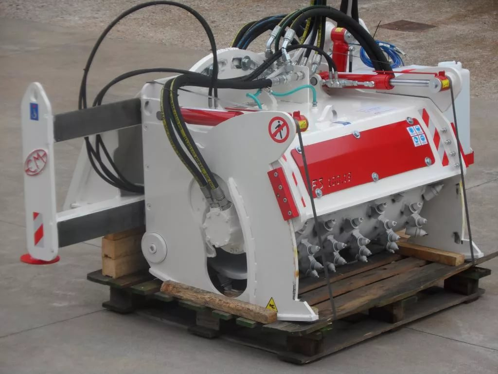 Дорожная фреза от CM Crusher (Италия ) FS 65.18 - Ковш для Фронтальных мини погрузчиков: фото 1 Дорожная фреза от CM Crusher (Италия ) FS 65.18 - Ковш для Фронтальных мини погрузчиков: фото 1
