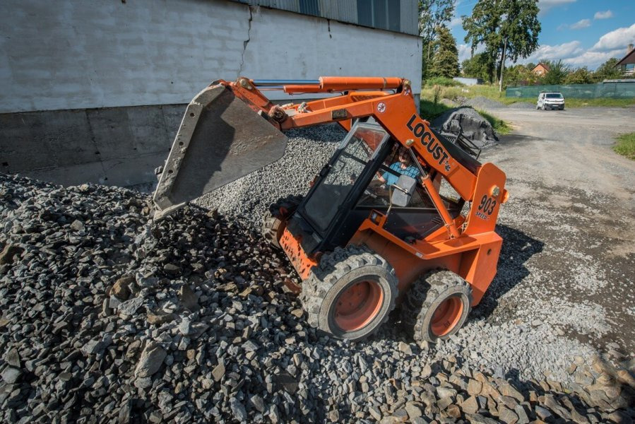 Новый Мини-погрузчик (с бортовым поворотом) LOCUST L 903: фото 6