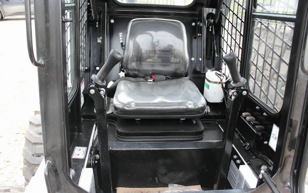 Новый Мини-погрузчик (с бортовым поворотом) Polar Wolverine (Forway) WS50: фото 10 Новый Мини-погрузчик (с бортовым поворотом) Polar Wolverine (Forway) WS50: фото 10