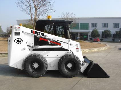 Polar Wolverine (Forway) WS75 - Мини-погрузчик (с бортовым поворотом): фото 1 Polar Wolverine (Forway) WS75 - Мини-погрузчик (с бортовым поворотом): фото 1