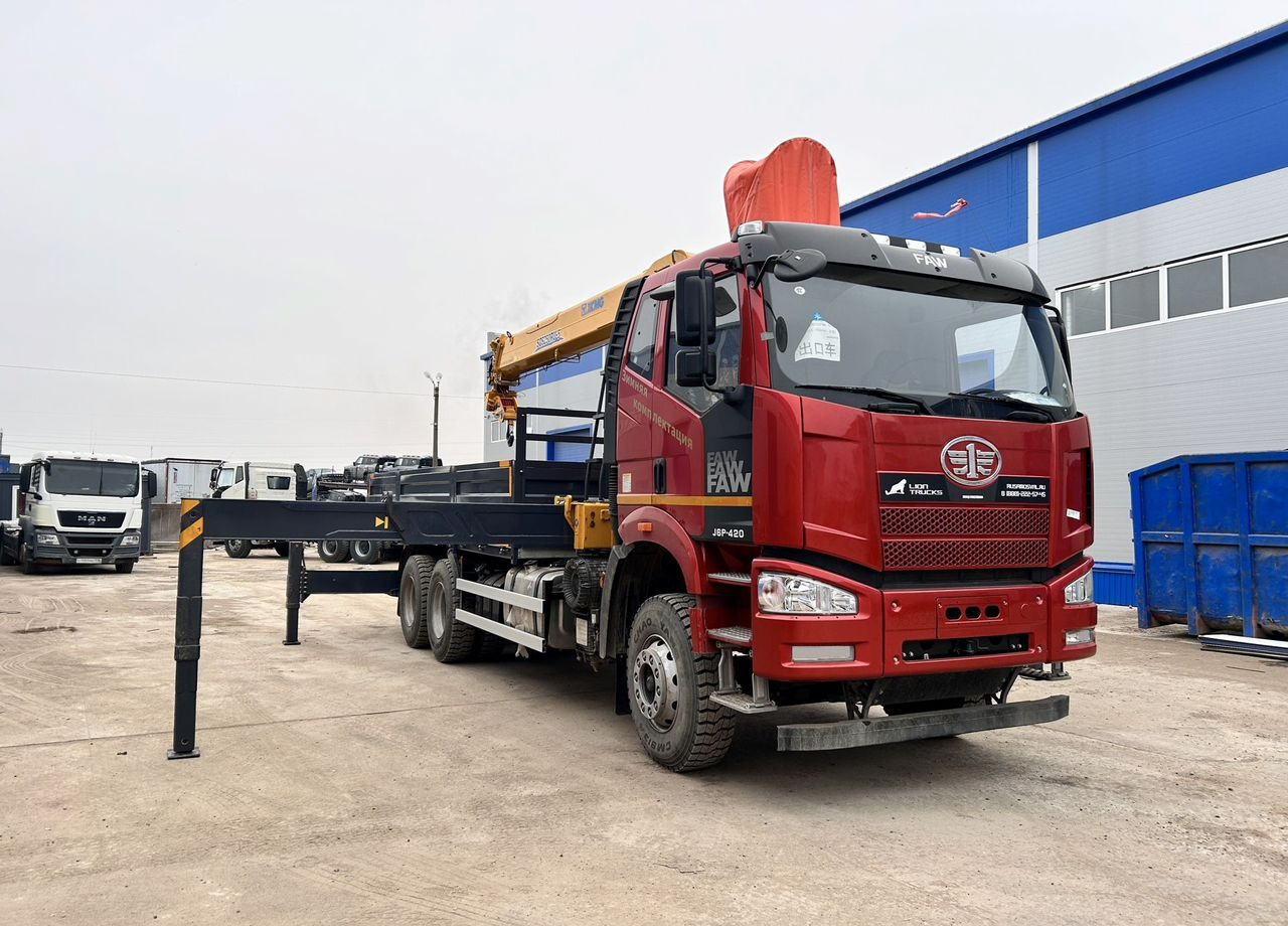 Новый Бортовой грузовик/ Платформа, Автоманипулятор FAW J6P CA3250: фото 6