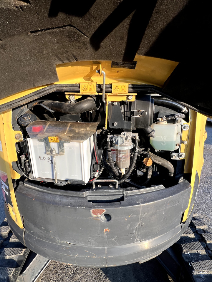 Мини-экскаватор YANMAR B3-6A: фото 6 Мини-экскаватор YANMAR B3-6A: фото 6