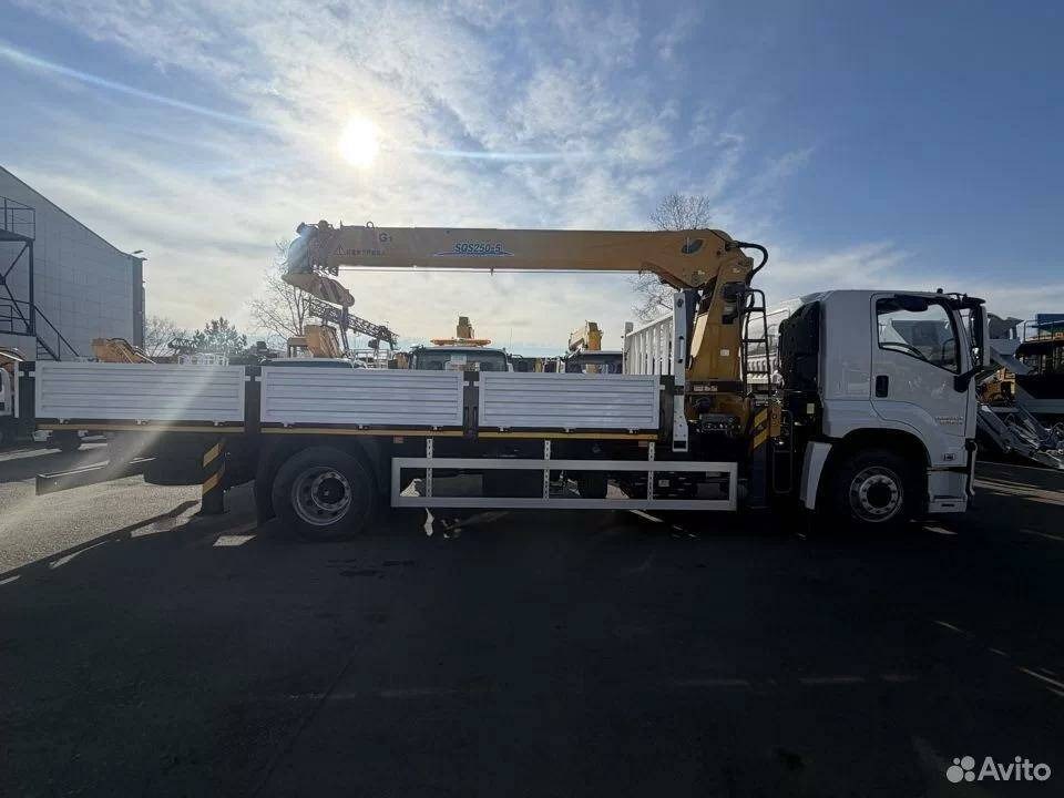 БОРТОВОЙ ГРУЗОВИК с КМУ 5т, ISUZU GIGA - Бортовой грузовик/ Платформа: фото 4 БОРТОВОЙ ГРУЗОВИК с КМУ 5т, ISUZU GIGA - Бортовой грузовик/ Платформа: фото 4