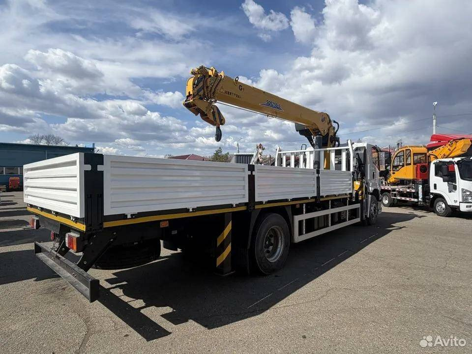 БОРТОВОЙ ГРУЗОВИК с КМУ 5т, ISUZU GIGA - Бортовой грузовик/ Платформа: фото 3 БОРТОВОЙ ГРУЗОВИК с КМУ 5т, ISUZU GIGA - Бортовой грузовик/ Платформа: фото 3