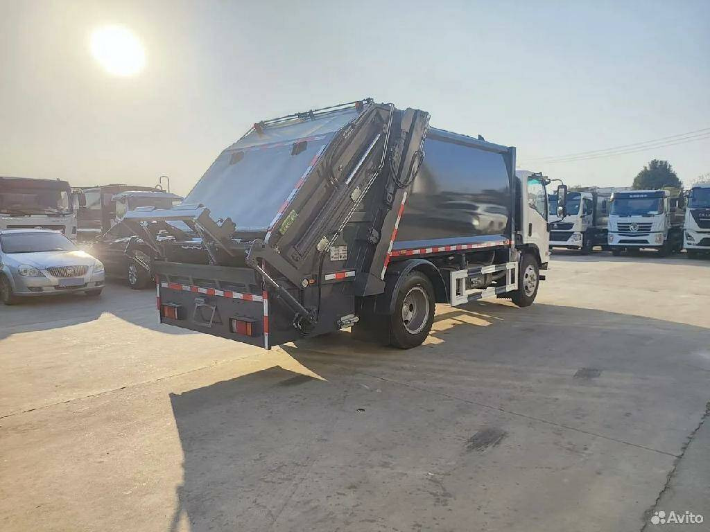 МУСОРОВОЗ ISUZU ELF, 12 КУБОВ. - Мусоровоз: фото 4 МУСОРОВОЗ ISUZU ELF, 12 КУБОВ. - Мусоровоз: фото 4