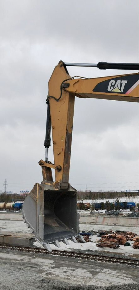 CAT 324D L - Гусеничный экскаватор: фото 4 CAT 324D L - Гусеничный экскаватор: фото 4