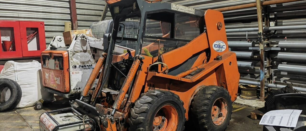 Мини-погрузчик (с бортовым поворотом) Locust / Way Industry L903: фото 7 Мини-погрузчик (с бортовым поворотом) Locust / Way Industry L903: фото 7
