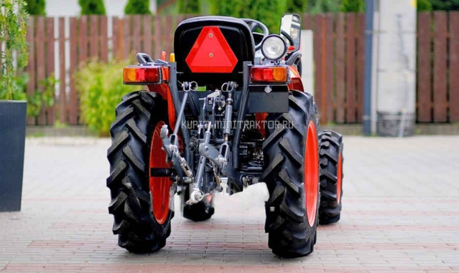 Минитрактор Kubota B2441 Без кабины - Минитрактор: фото 3 Минитрактор Kubota B2441 Без кабины - Минитрактор: фото 3