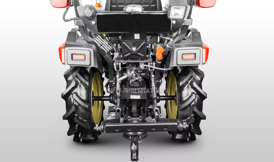 Минитрактор Solis-Gold|Солис-Голд 26 Mit 4x4 9+9 Radial agri 7.00-14 / 8.3-24 (с ПСМ) - Минитрактор: фото 3 Минитрактор Solis-Gold|Солис-Голд 26 Mit 4x4 9+9 Radial agri 7.00-14 / 8.3-24 (с ПСМ) - Минитрактор: фото 3