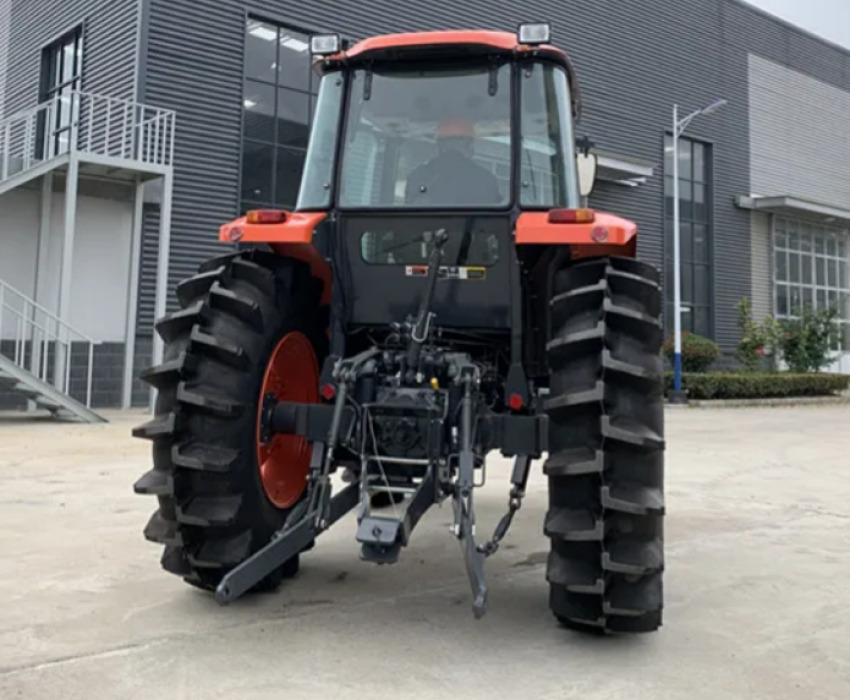 Трактор Kubota M954KQ - Минитрактор: фото 2 Трактор Kubota M954KQ - Минитрактор: фото 2