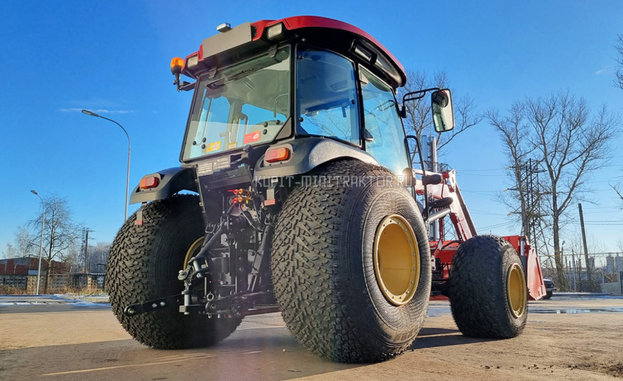 Трактор Solis-Gold 50С A/С 4x4 8+2 Turf 660/60-21LT / 1050x450-18LT (с ПСМ) - Минитрактор: фото 5 Трактор Solis-Gold 50С A/С 4x4 8+2 Turf 660/60-21LT / 1050x450-18LT (с ПСМ) - Минитрактор: фото 5